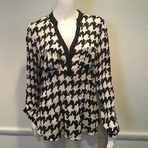 Ladies black and white blouse